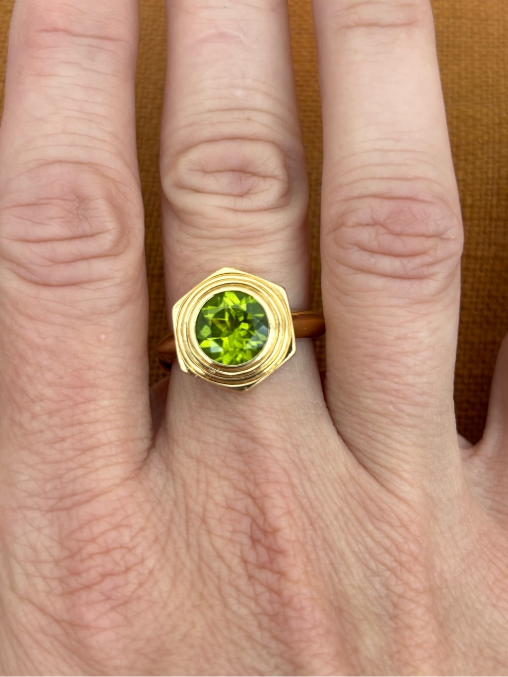Harwell Godfrey Hexed Peridot 18k Gold Ring